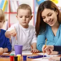 Do you want to become a kindergarten teacher? Preschool education courses might help you!
