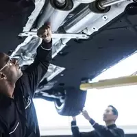 Mercedes-Benz – Diesel Mechanic Apprenticeship Program: A Pathway to Expertise and Career Growth