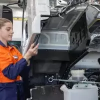 Penske Diesel Mechanic Apprenticeship Program:Skilled Employment with Training