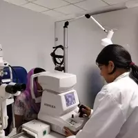 Ophthalmologist Training: Educational Pathway, Core Competencies, and Professional Context