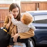 The Art of Letting Go: 13 Habits Successful Working Mothers Shed