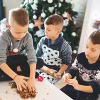 Navigating the Holiday Season with Children: Tips for Parents