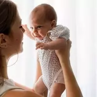 Empowering New Mothers: A Guide to Confidence and Self-Compassion