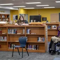 Kentucky School's Phone Ban: Successes and Setbacks