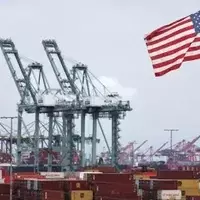 Supreme Court's Tariff Ruling: Economic Implications and Future Presidential Powers