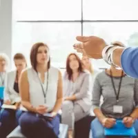 Sales Training: Definition, Principles, and Practical Applications