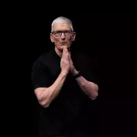 Tim Cook to Conclude Tenure as Apple CEO, John Ternus Named Successor Amid AI Transition