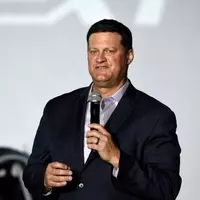 New Leadership to Revitalize NASCAR with Focus on Unity and Excitement